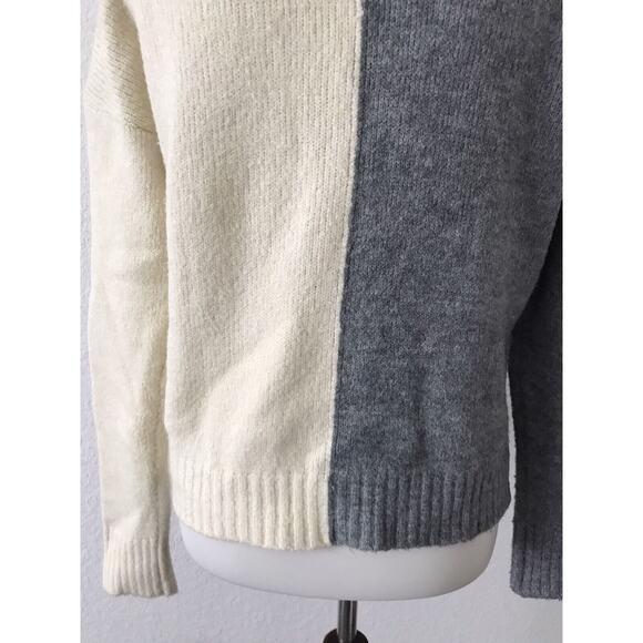 Olivia Sky Cardigan Sweater V Neck Colorblock Stretch Knit - Picture 8 of 9